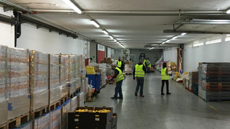 Més de 2 milions de quilos distribuits, 38 entitats receptores noves i 8.413 nous beneficiaris, balanç del Banc dels Aliments durant el primer mes de confinament