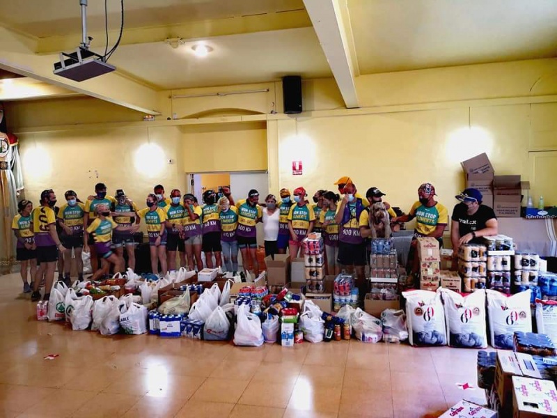 El repte solidari de 600 km a peu supera els 10.000 quilos recaptats per al Banc dels Aliments