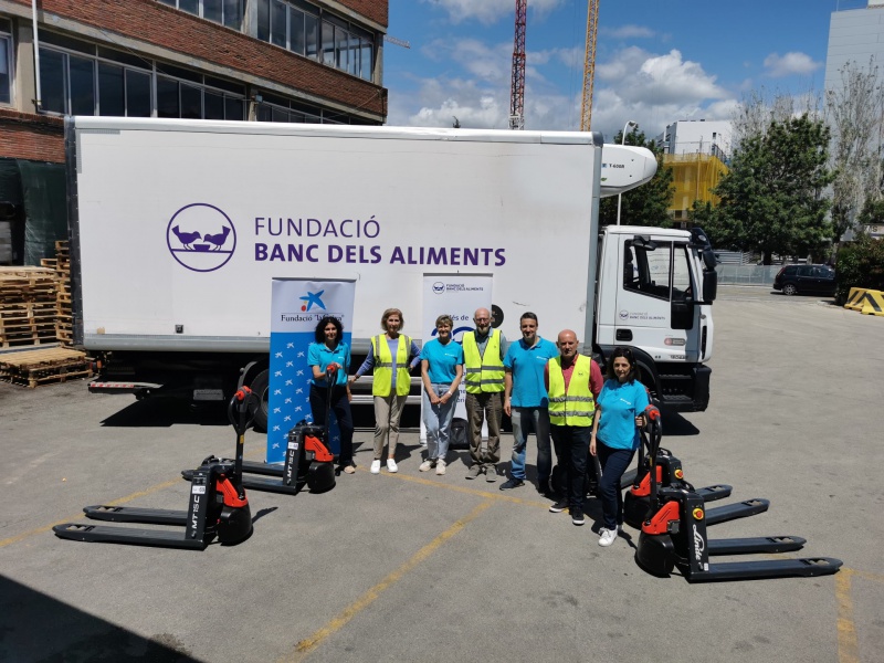 El Banc dels Aliments de Barcelona disposa de 10 transpalets elèctrics donats per la Fundació la Caixa i Linde